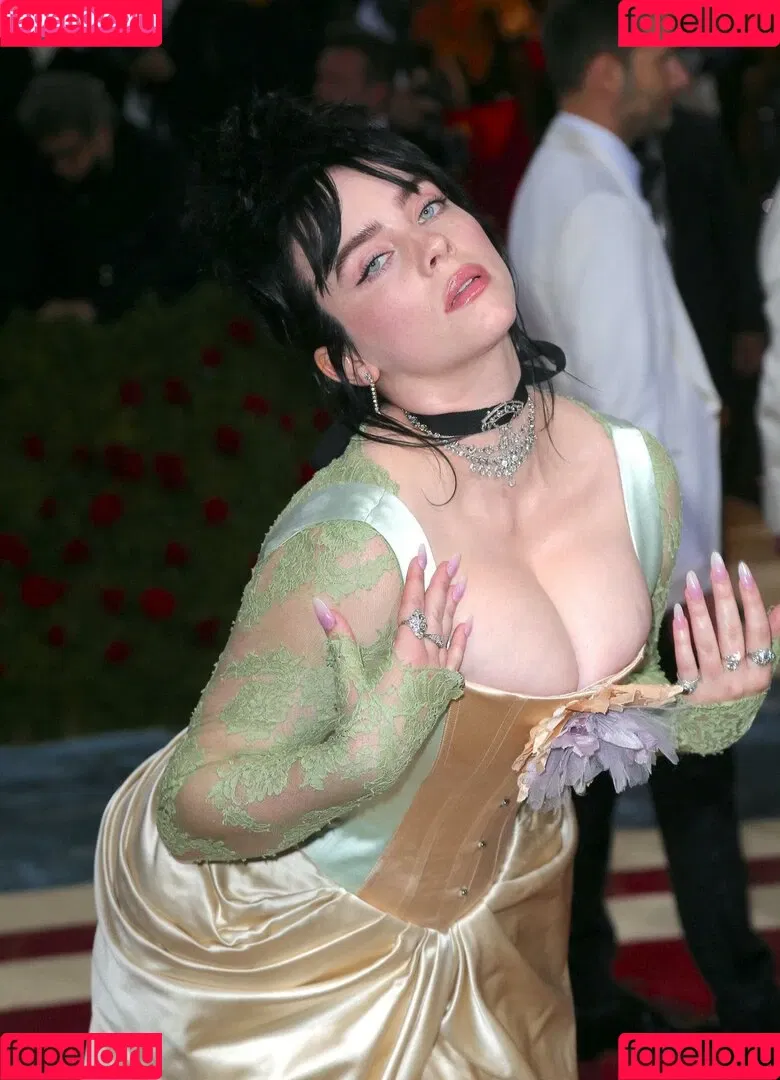 Billie Eilish / Fake / billeeilish / billieeilish Onlyfans Photo Gallery 