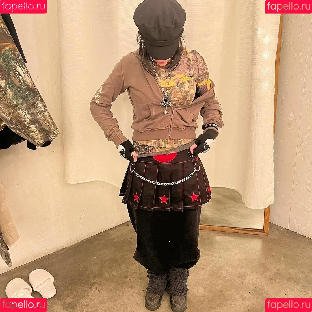 Billie Eilish / Fake / billeeilish / billieeilish Onlyfans Photo Gallery 