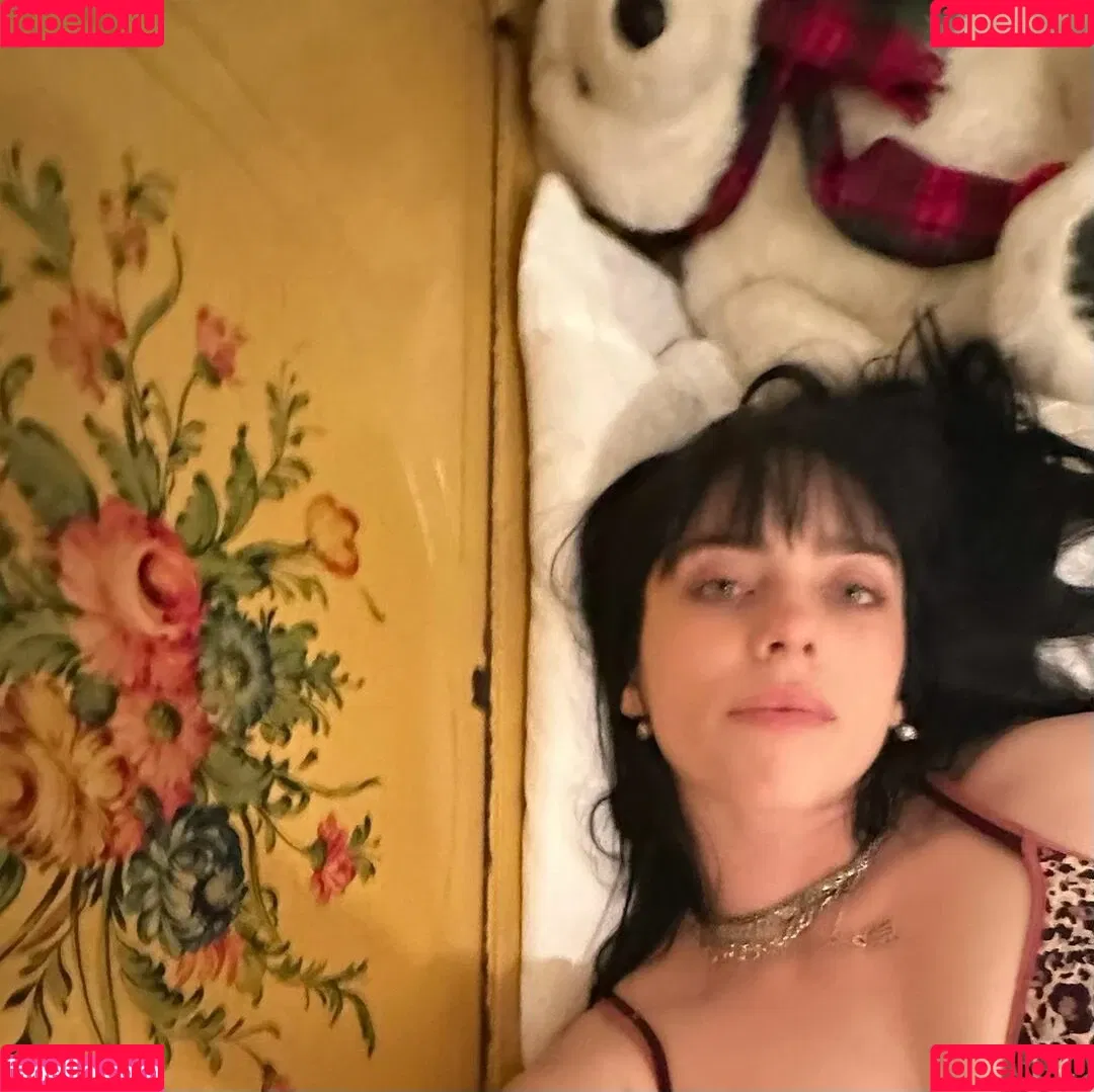 Billie Eilish / Fake / billeeilish / billieeilish Onlyfans Photo Gallery 