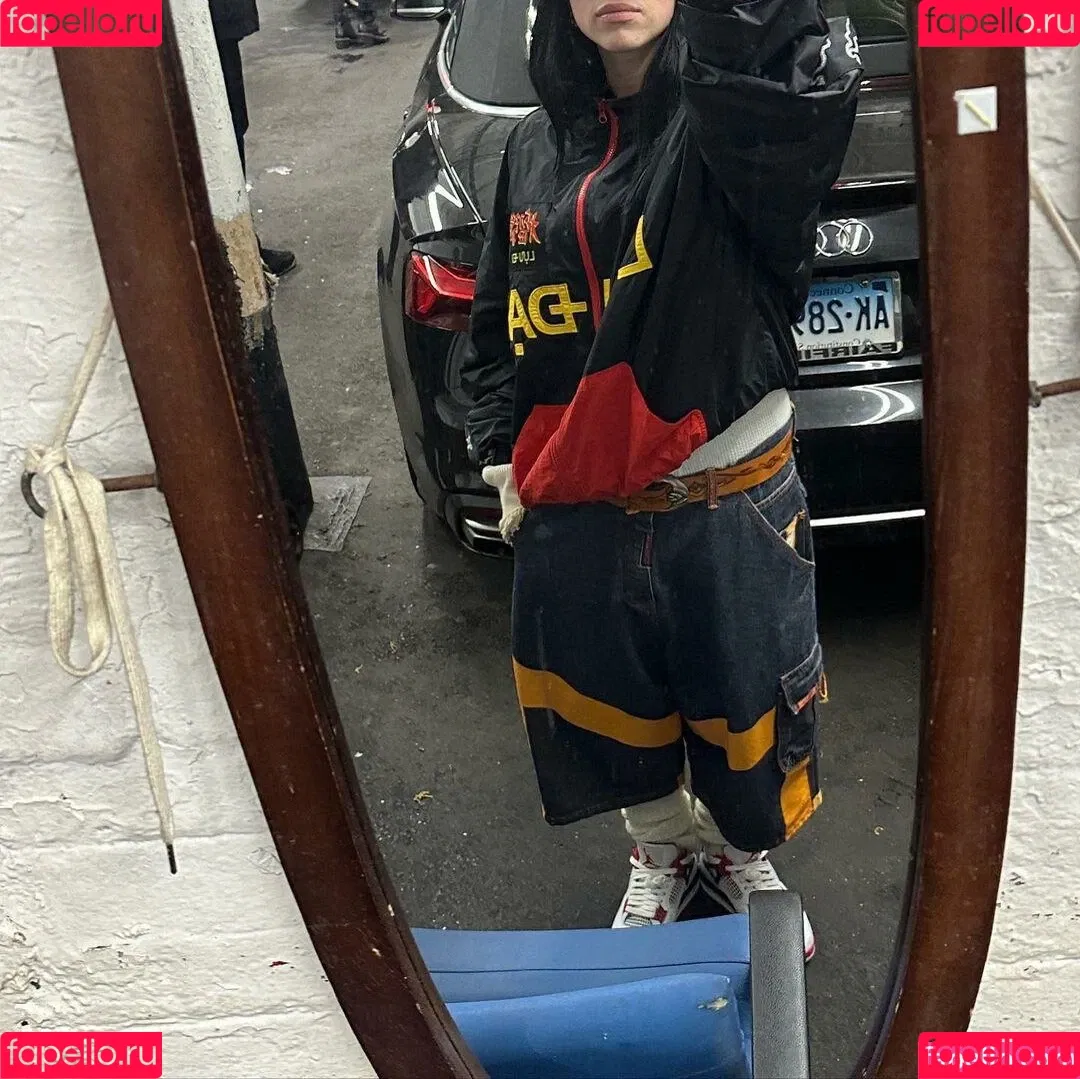 Billie Eilish / Fake / billeeilish / billieeilish Onlyfans Photo Gallery 