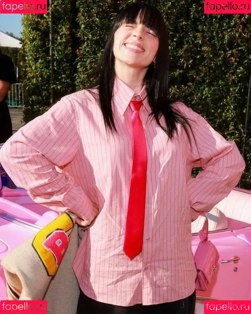 Billie Eilish / Fake / billeeilish / billieeilish Onlyfans Photo Gallery 