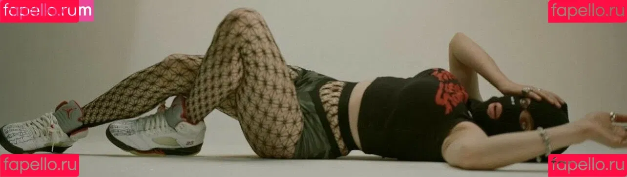 Billie Eilish / Fake / billeeilish / billieeilish Onlyfans Photo Gallery 