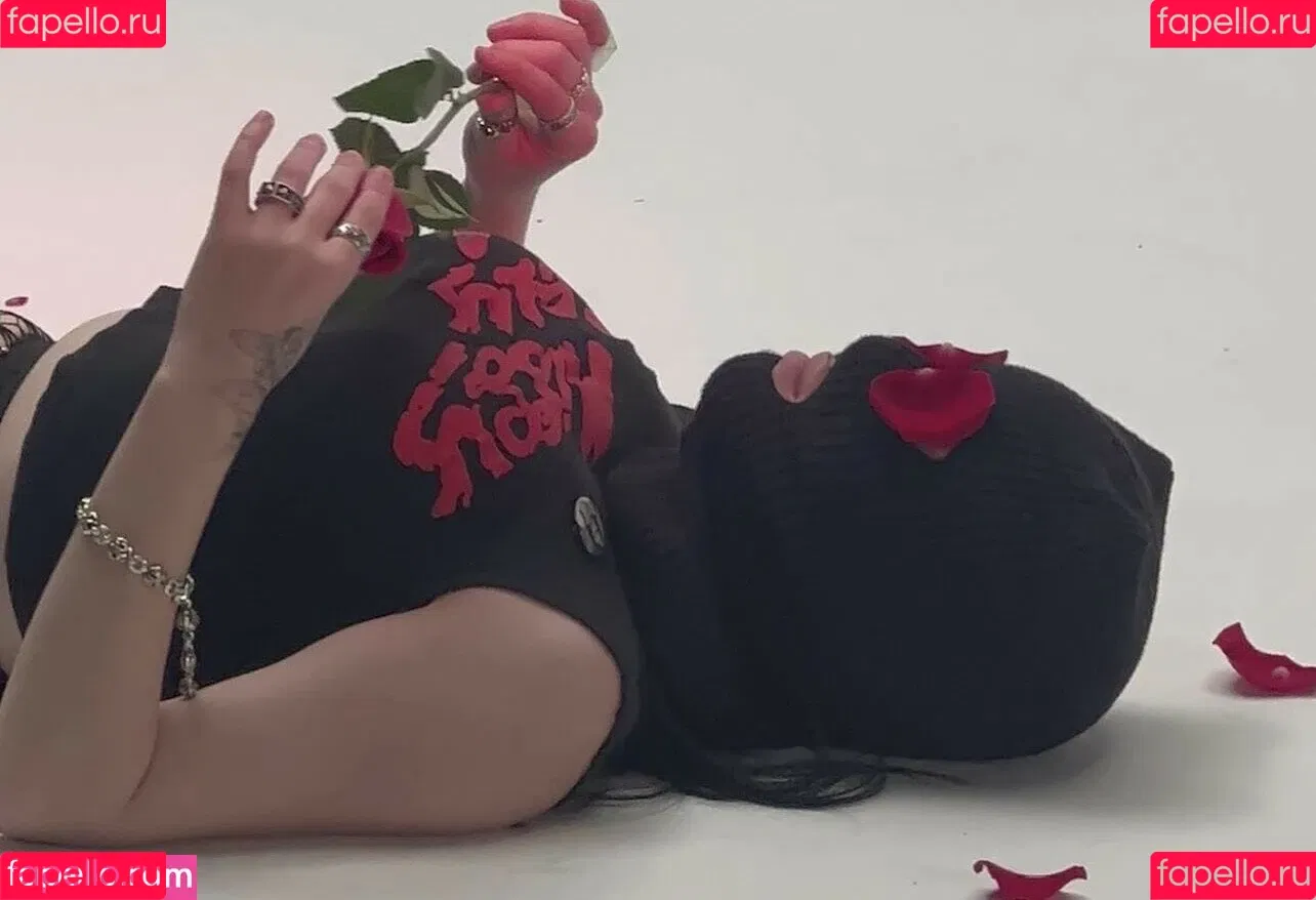 Billie Eilish / Fake / billeeilish / billieeilish Onlyfans Photo Gallery 