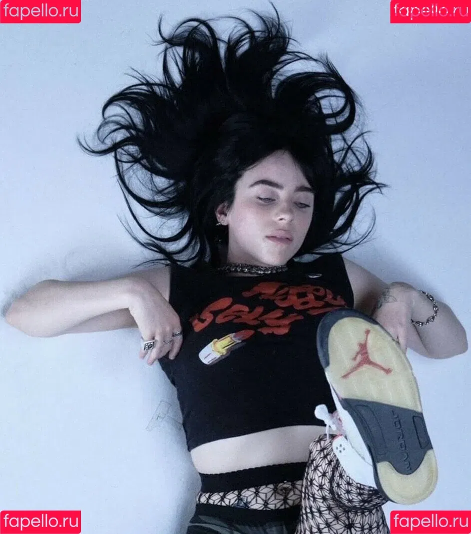 Billie Eilish / Fake / billeeilish / billieeilish Onlyfans Photo Gallery 