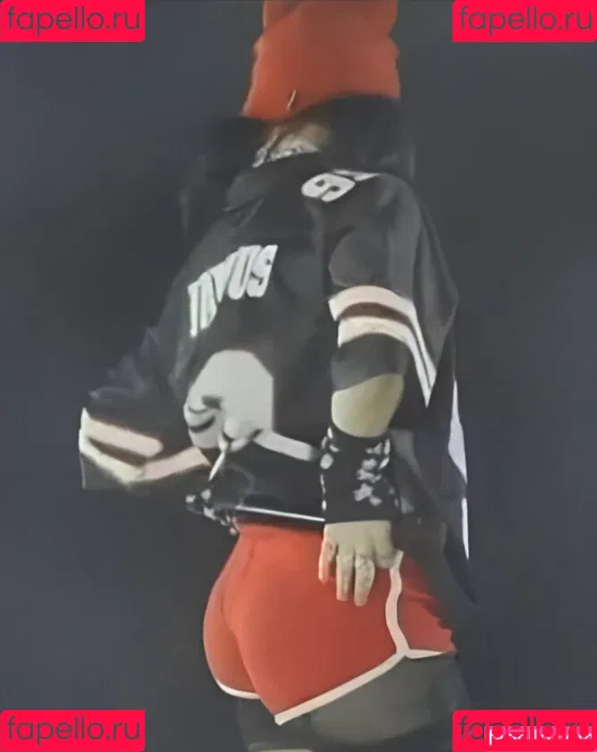 Billie Eilish / Fake / billeeilish / billieeilish Onlyfans Photo Gallery 