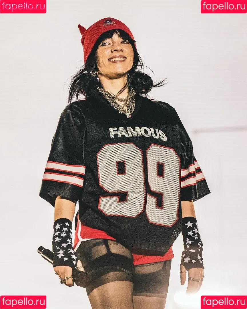 Billie Eilish / Fake / billeeilish / billieeilish Onlyfans Photo Gallery 