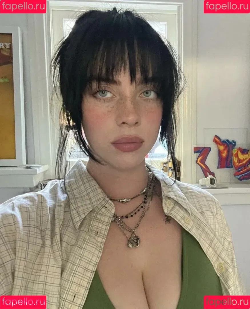 Billie Eilish / Fake / billeeilish / billieeilish Onlyfans Photo Gallery 