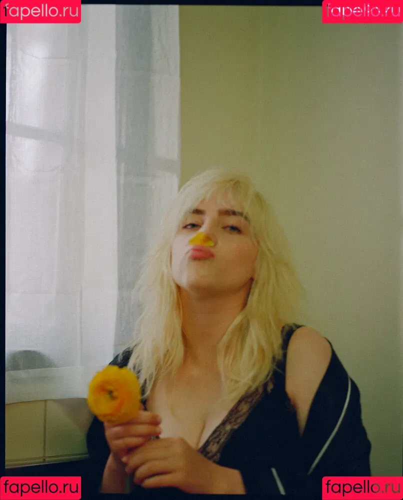 Billie Eilish / Fake / billeeilish / billieeilish Onlyfans Photo Gallery 