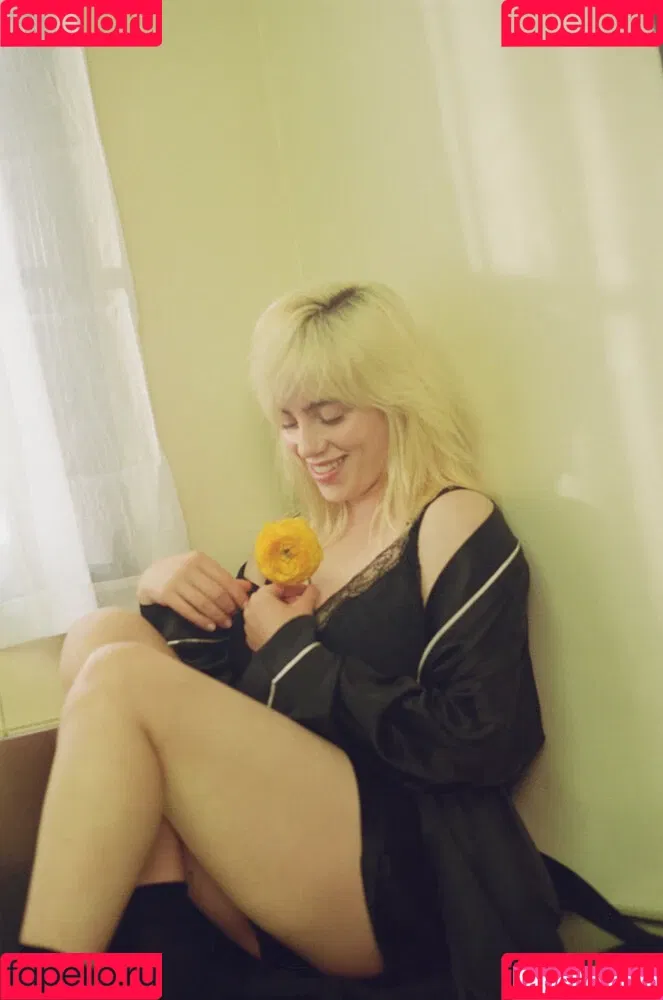 Billie Eilish / Fake / billeeilish / billieeilish Onlyfans Photo Gallery 