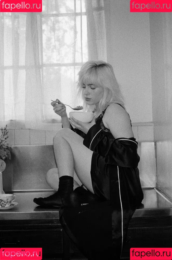 Billie Eilish / Fake / billeeilish / billieeilish Onlyfans Photo Gallery 