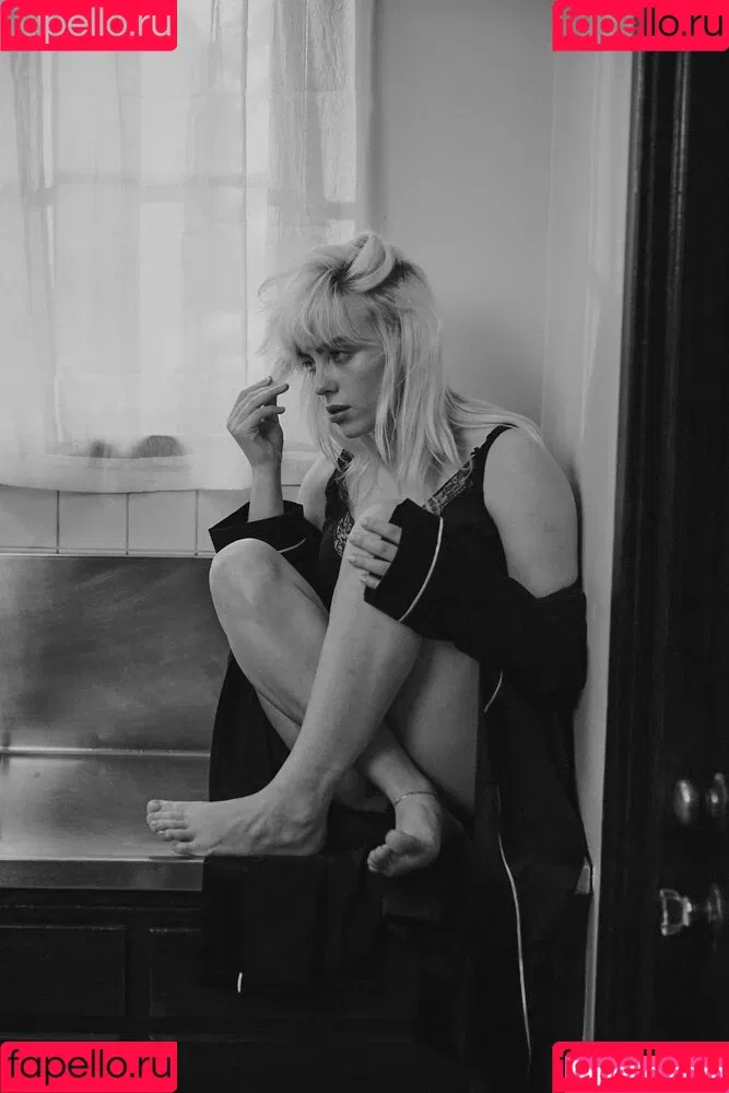 Billie Eilish / Fake / billeeilish / billieeilish Onlyfans Photo Gallery 