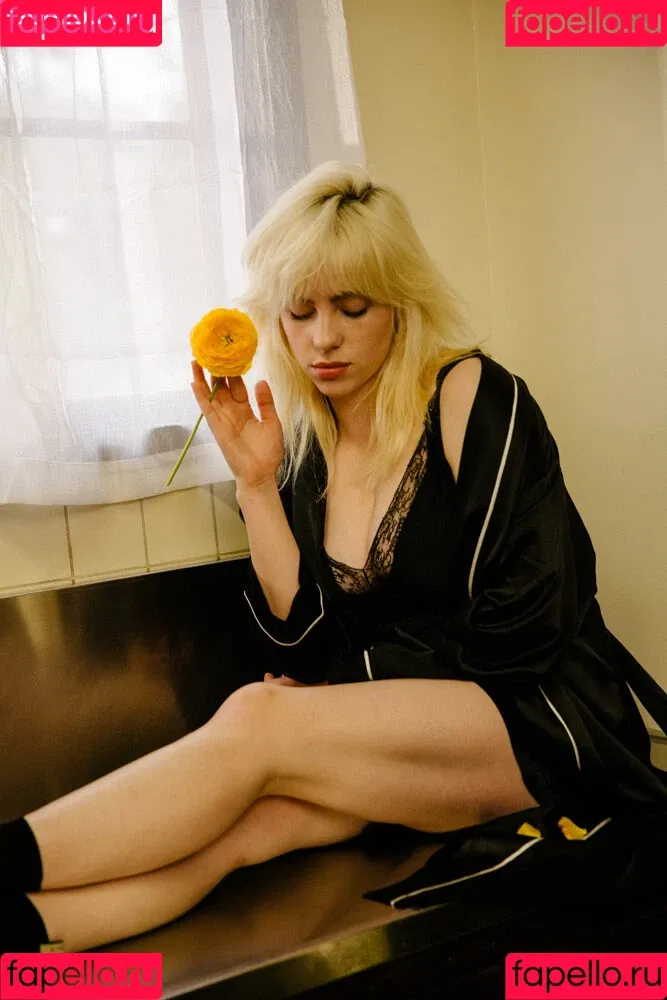 Billie Eilish / Fake / billeeilish / billieeilish Onlyfans Photo Gallery 