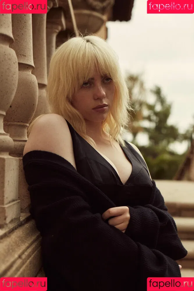 Billie Eilish / Fake / billeeilish / billieeilish Onlyfans Photo Gallery 
