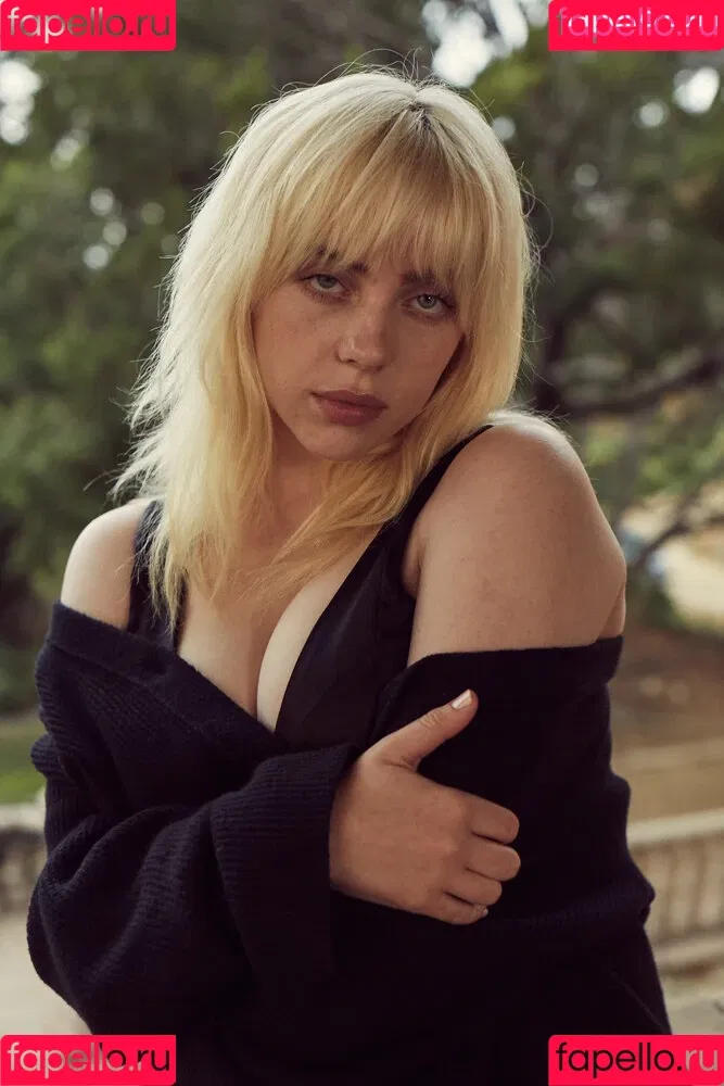 Billie Eilish / Fake / billeeilish / billieeilish Onlyfans Photo Gallery 