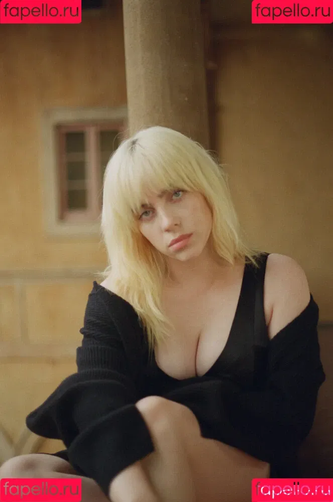 Billie Eilish / Fake / billeeilish / billieeilish Onlyfans Photo Gallery 