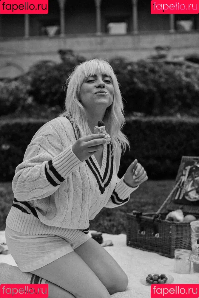 Billie Eilish / Fake / billeeilish / billieeilish Onlyfans Photo Gallery 
