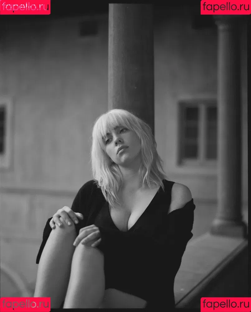 Billie Eilish / Fake / billeeilish / billieeilish Onlyfans Photo Gallery 
