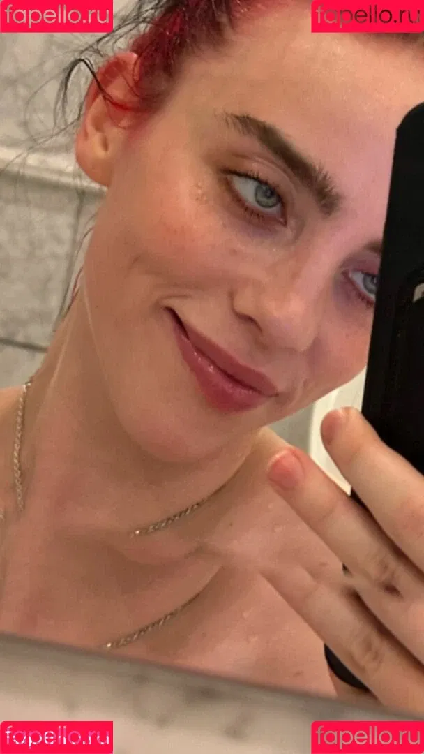Billie Eilish / Fake / billeeilish / billieeilish Onlyfans Photo Gallery 
