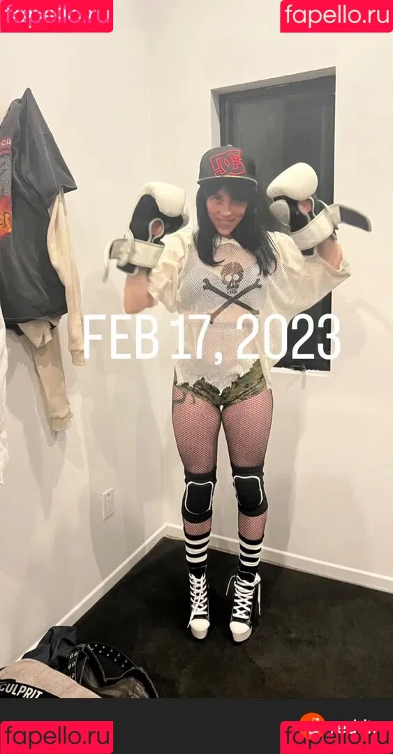 Billie Eilish / Fake / billeeilish / billieeilish Onlyfans Photo Gallery 
