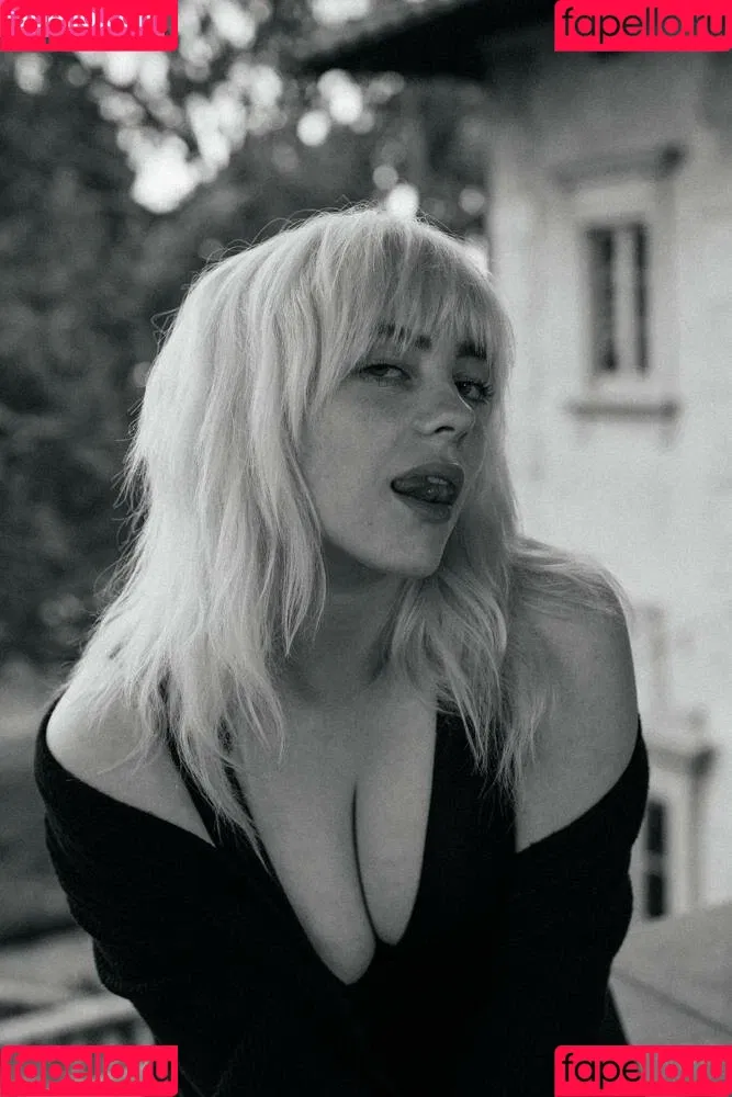 Billie Eilish / Fake / billeeilish / billieeilish Onlyfans Photo Gallery 