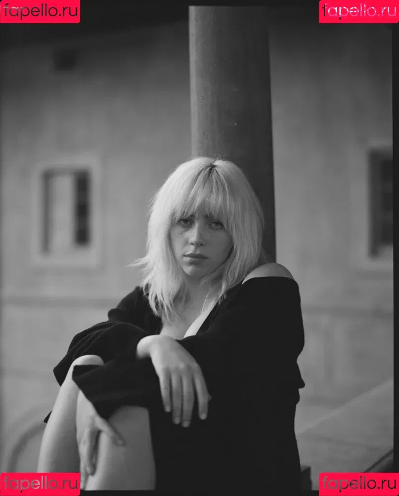 Billie Eilish / Fake / billeeilish / billieeilish Onlyfans Photo Gallery 