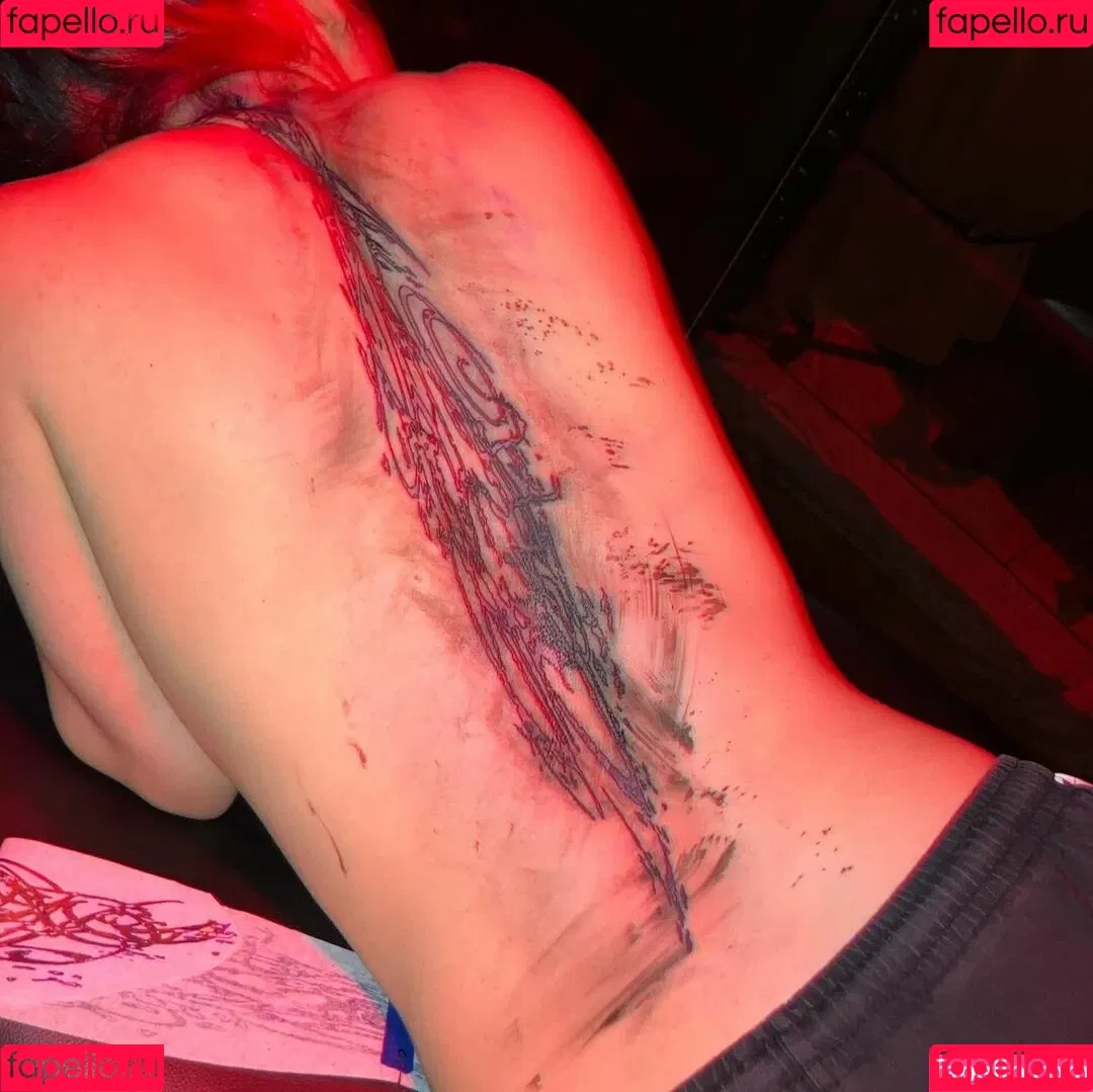 Billie Eilish / Fake / billeeilish / billieeilish Onlyfans Photo Gallery 