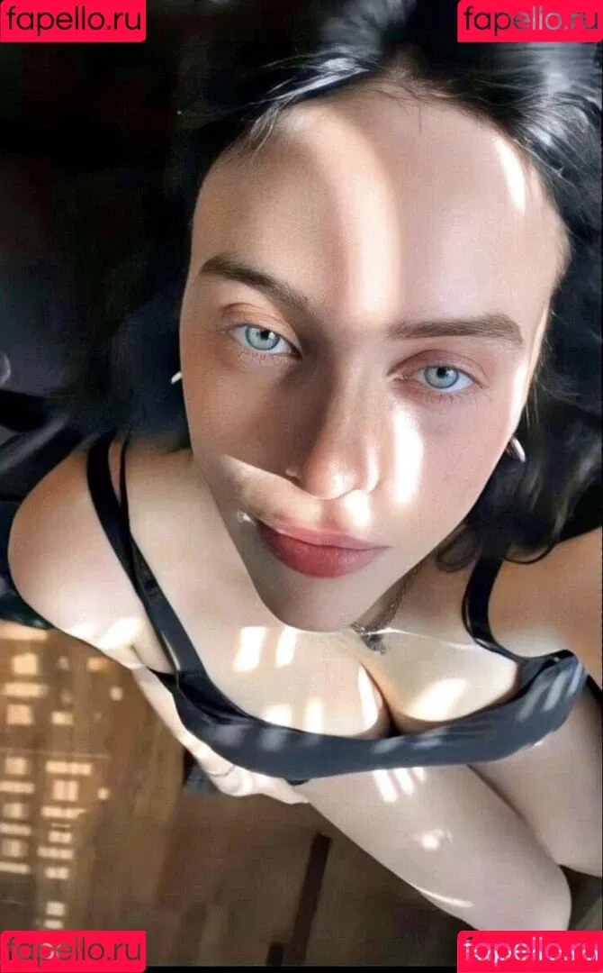 Billie Eilish / Fake / billeeilish / billieeilish Onlyfans Photo Gallery 
