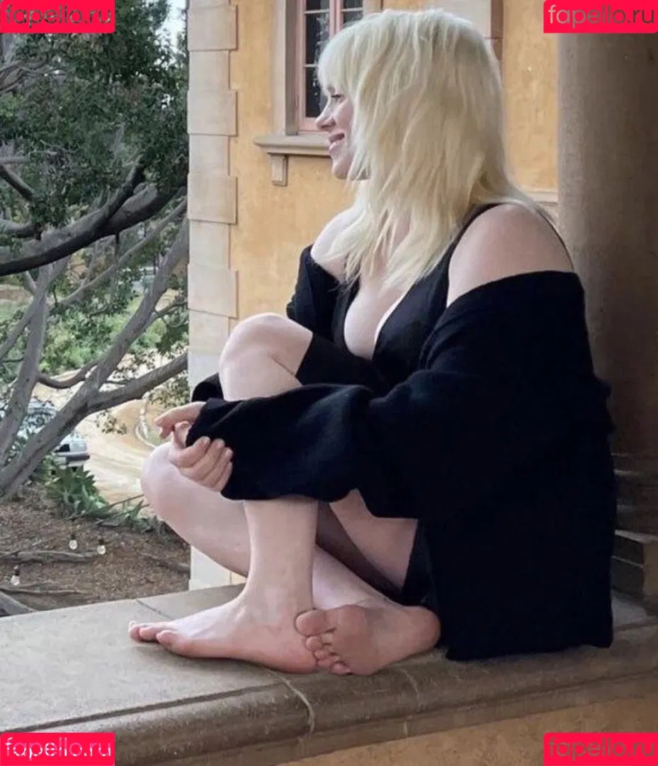 Billie Eilish / Fake / billeeilish / billieeilish Onlyfans Photo Gallery 
