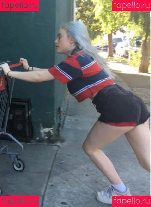 Billie Eilish / Fake / billeeilish / billieeilish Onlyfans Photo Gallery 
