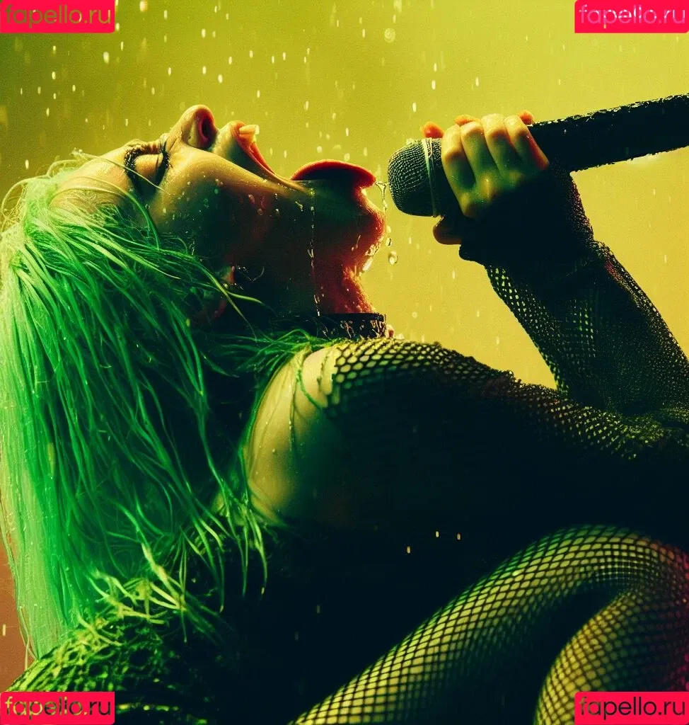 Billie Eilish / Fake / billeeilish / billieeilish Onlyfans Photo Gallery 
