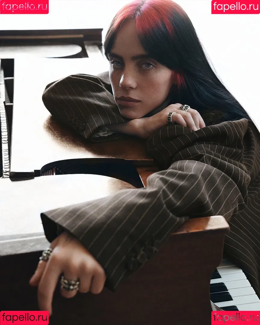 Billie Eilish / Fake / billeeilish / billieeilish Onlyfans Photo Gallery 