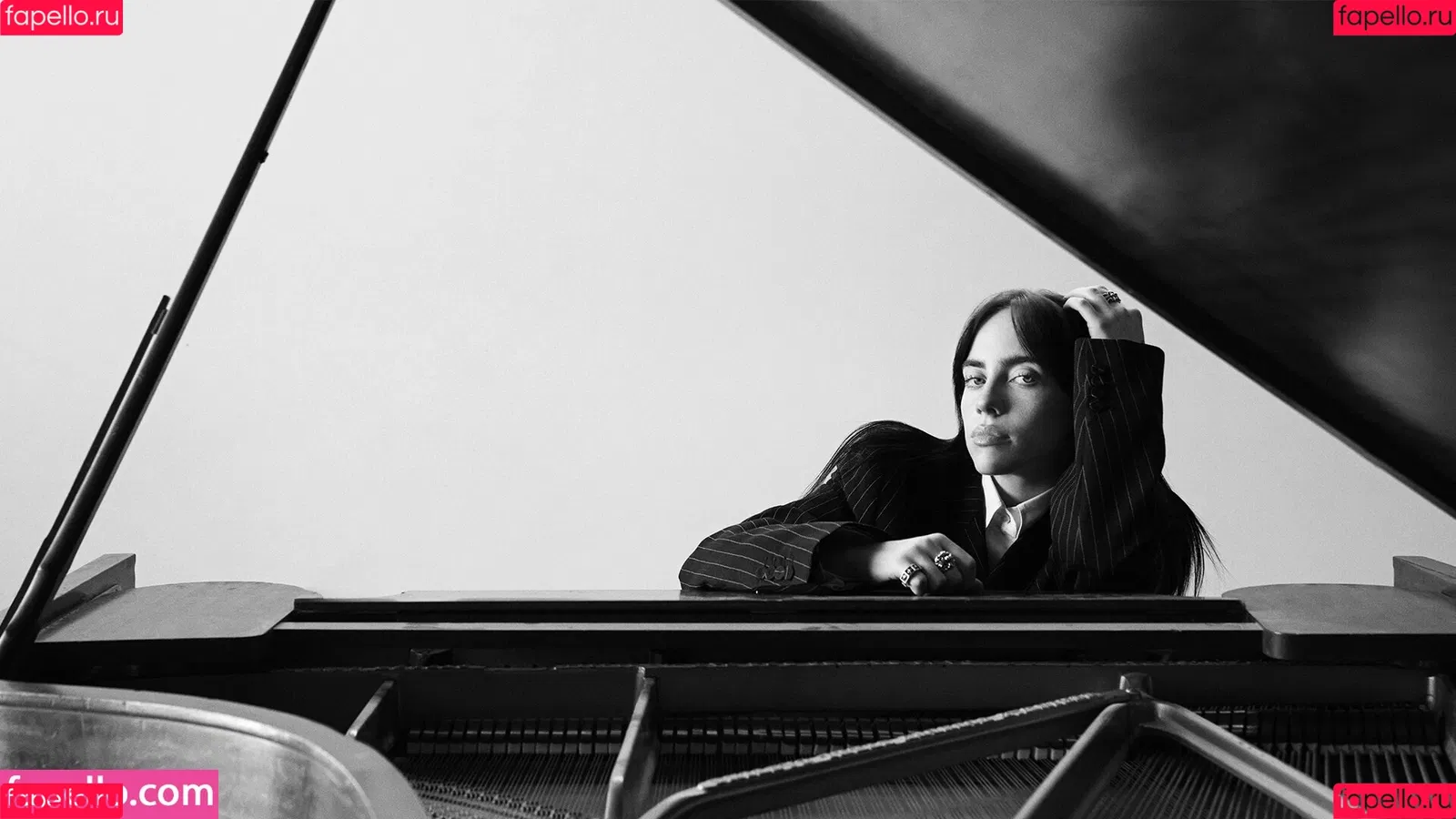 Billie Eilish / Fake / billeeilish / billieeilish Onlyfans Photo Gallery 
