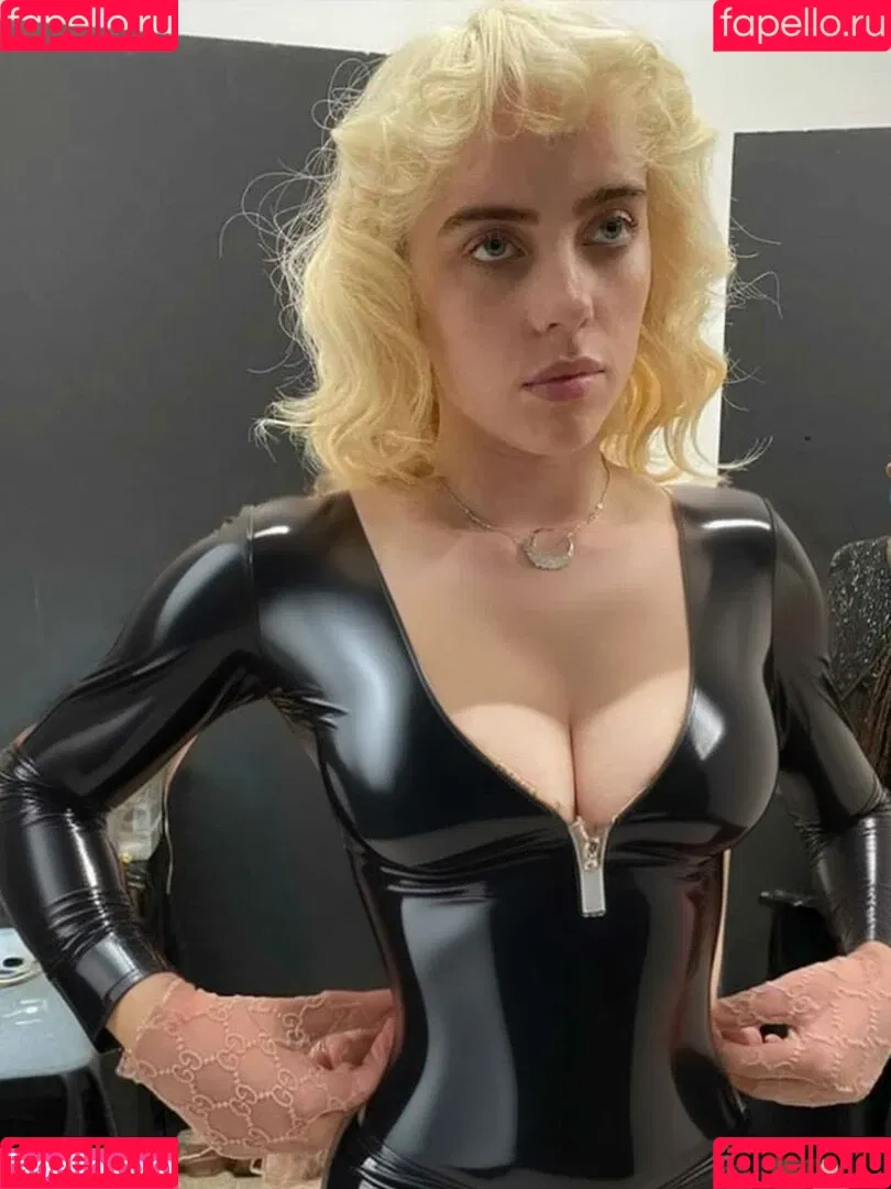 Billie Eilish / Fake / billeeilish / billieeilish Onlyfans Photo Gallery 