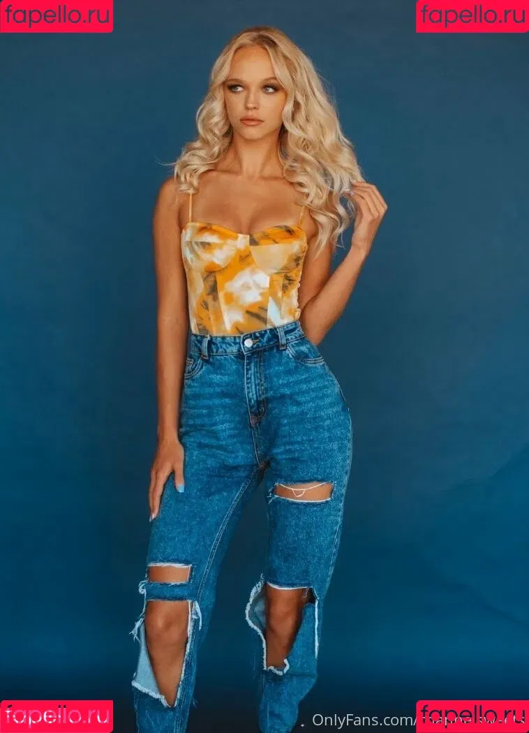 chanels.sweets_ / chanelsweets21 / channelsweets Onlyfans Photo Gallery 