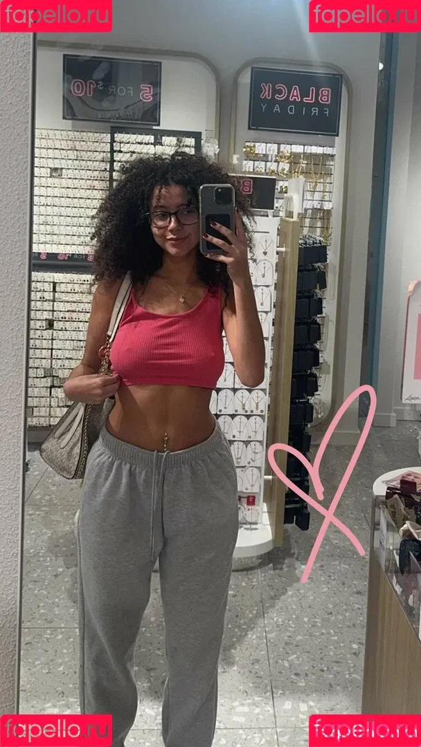 Megan Botnick / mbeeco Onlyfans Photo Gallery 