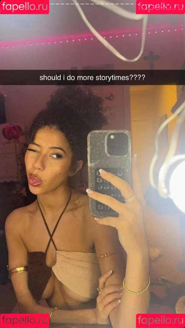 Megan Botnick / mbeeco Onlyfans Photo Gallery 