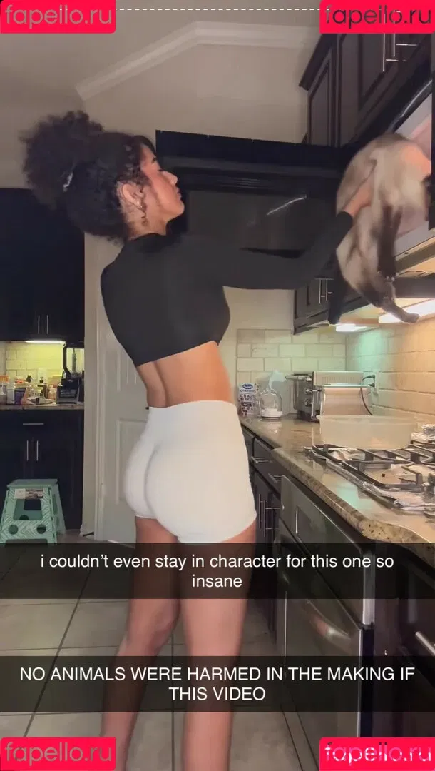 Megan Botnick / mbeeco Onlyfans Photo Gallery 