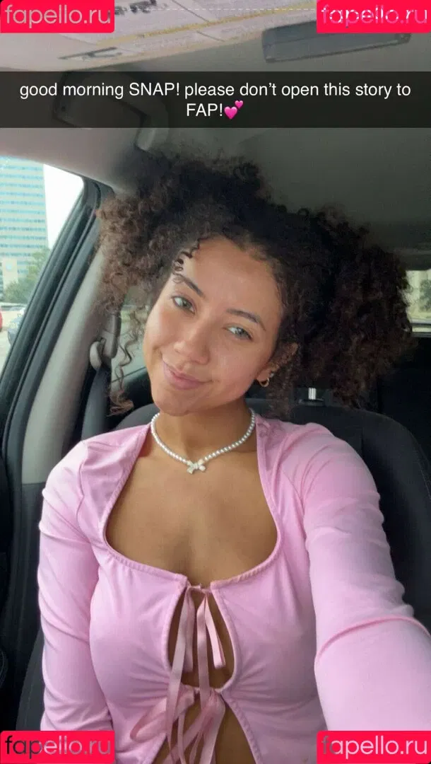 Megan Botnick / mbeeco Onlyfans Photo Gallery 