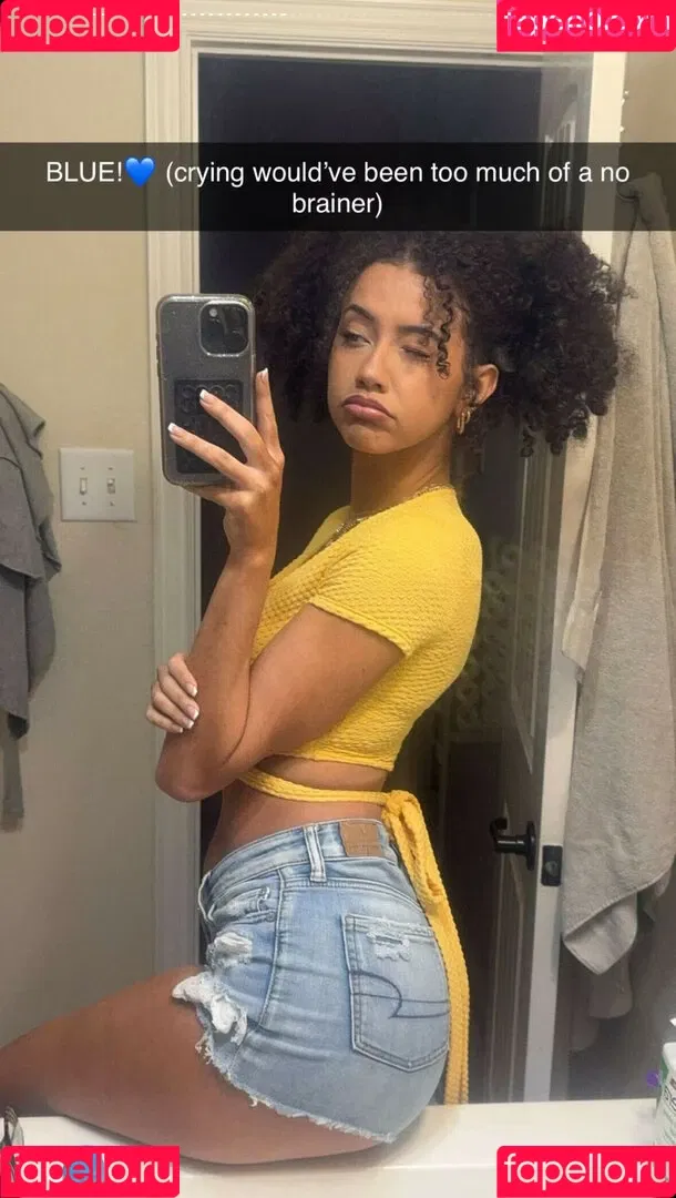 Megan Botnick / mbeeco Onlyfans Photo Gallery 