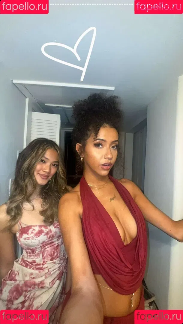 Megan Botnick / mbeeco Onlyfans Photo Gallery 