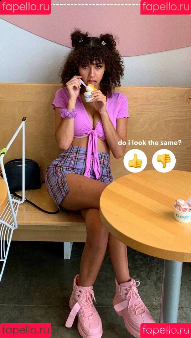 Megan Botnick / mbeeco Onlyfans Photo Gallery 