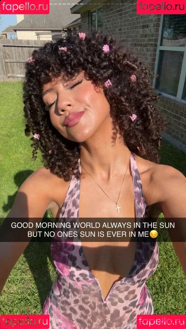 Megan Botnick / mbeeco Onlyfans Photo Gallery 