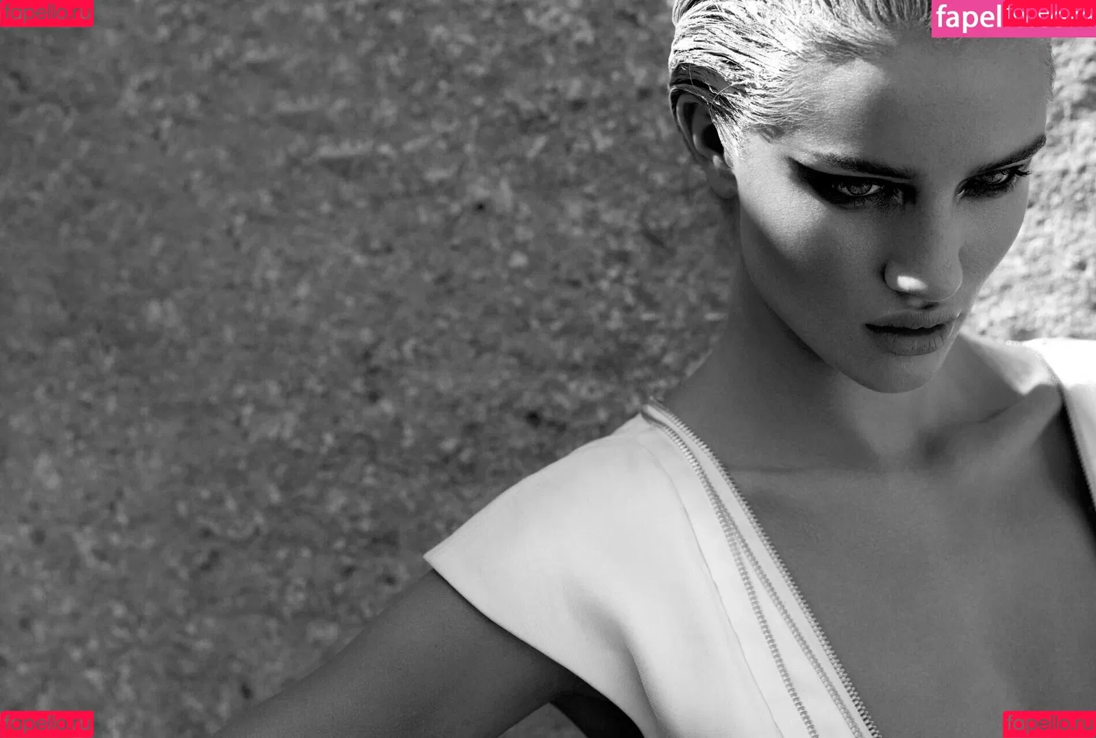 Rosie Huntington Whiteley / Rosie Huntington-Whiteley / rosiehw Onlyfans Photo Gallery 