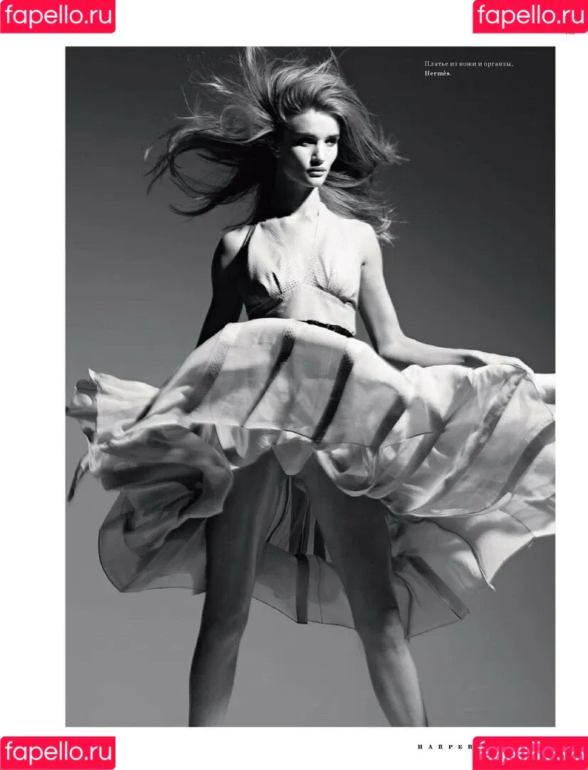 Rosie Huntington Whiteley / Rosie Huntington-Whiteley / rosiehw Onlyfans Photo Gallery 