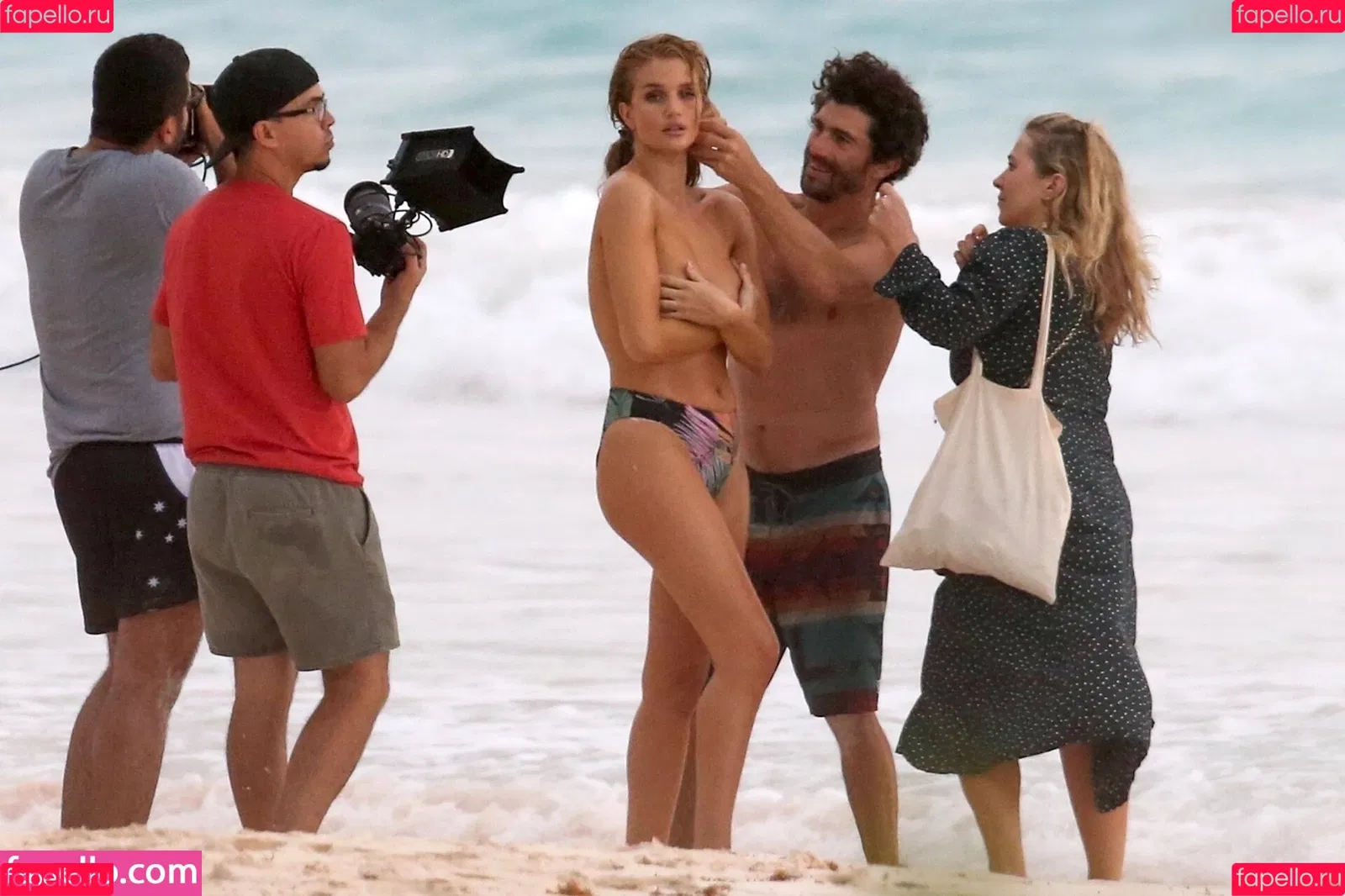 Rosie Huntington Whiteley / Rosie Huntington-Whiteley / rosiehw Onlyfans Photo Gallery 