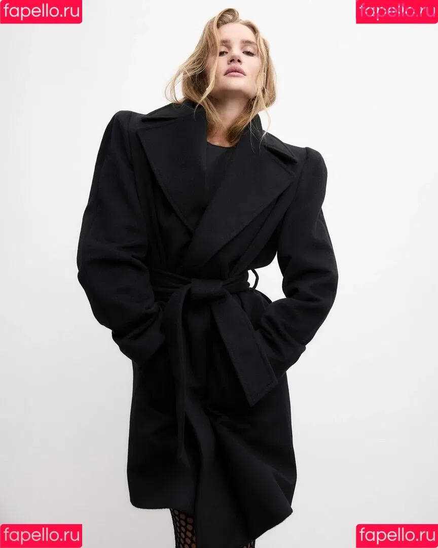 Rosie Huntington Whiteley / Rosie Huntington-Whiteley / rosiehw Onlyfans Photo Gallery 