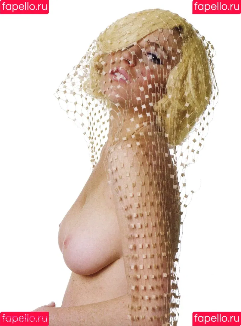 Lindsay Lohan / lindsaylohan / lindsaylohan201 Onlyfans Photo Gallery 