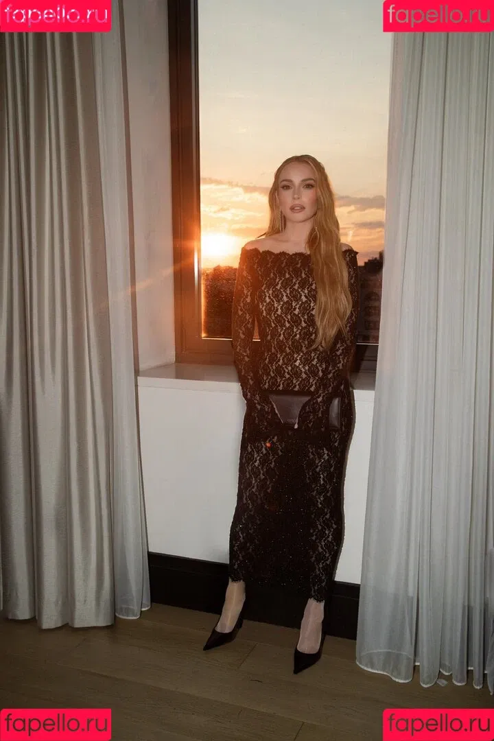 Lindsay Lohan / lindsaylohan / lindsaylohan201 Onlyfans Photo Gallery 