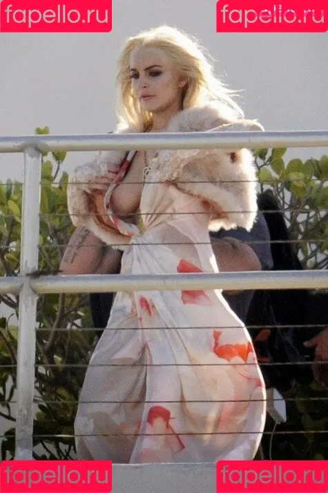 Lindsay Lohan / lindsaylohan / lindsaylohan201 Onlyfans Photo Gallery 