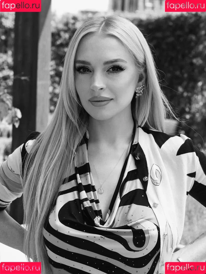 Lindsay Lohan / lindsaylohan / lindsaylohan201 Onlyfans Photo Gallery 